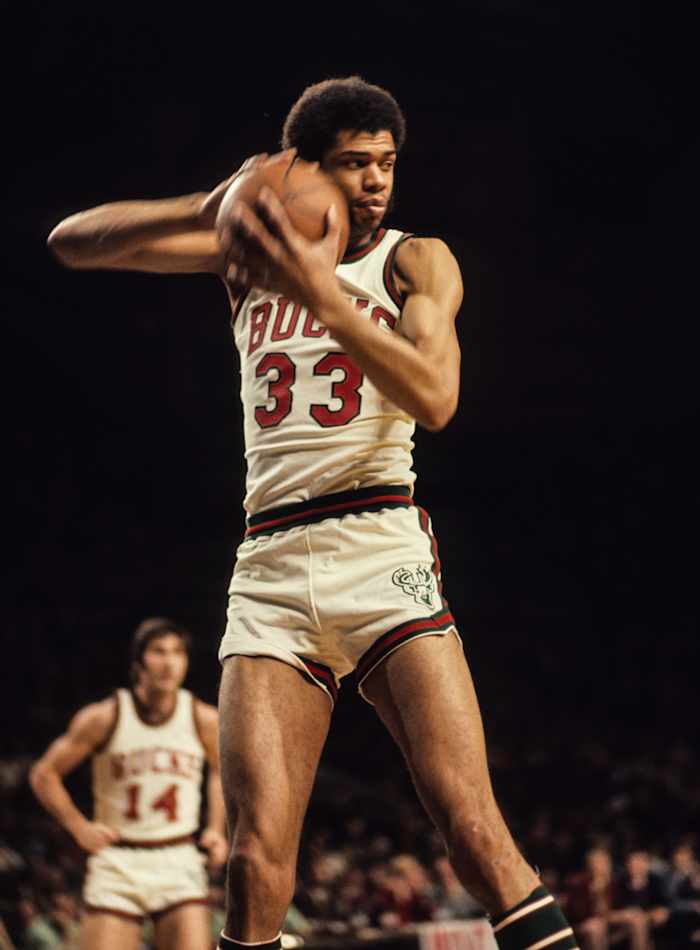 Milwaukee Bucks center Kareem Abdul-Jabbar (33). 